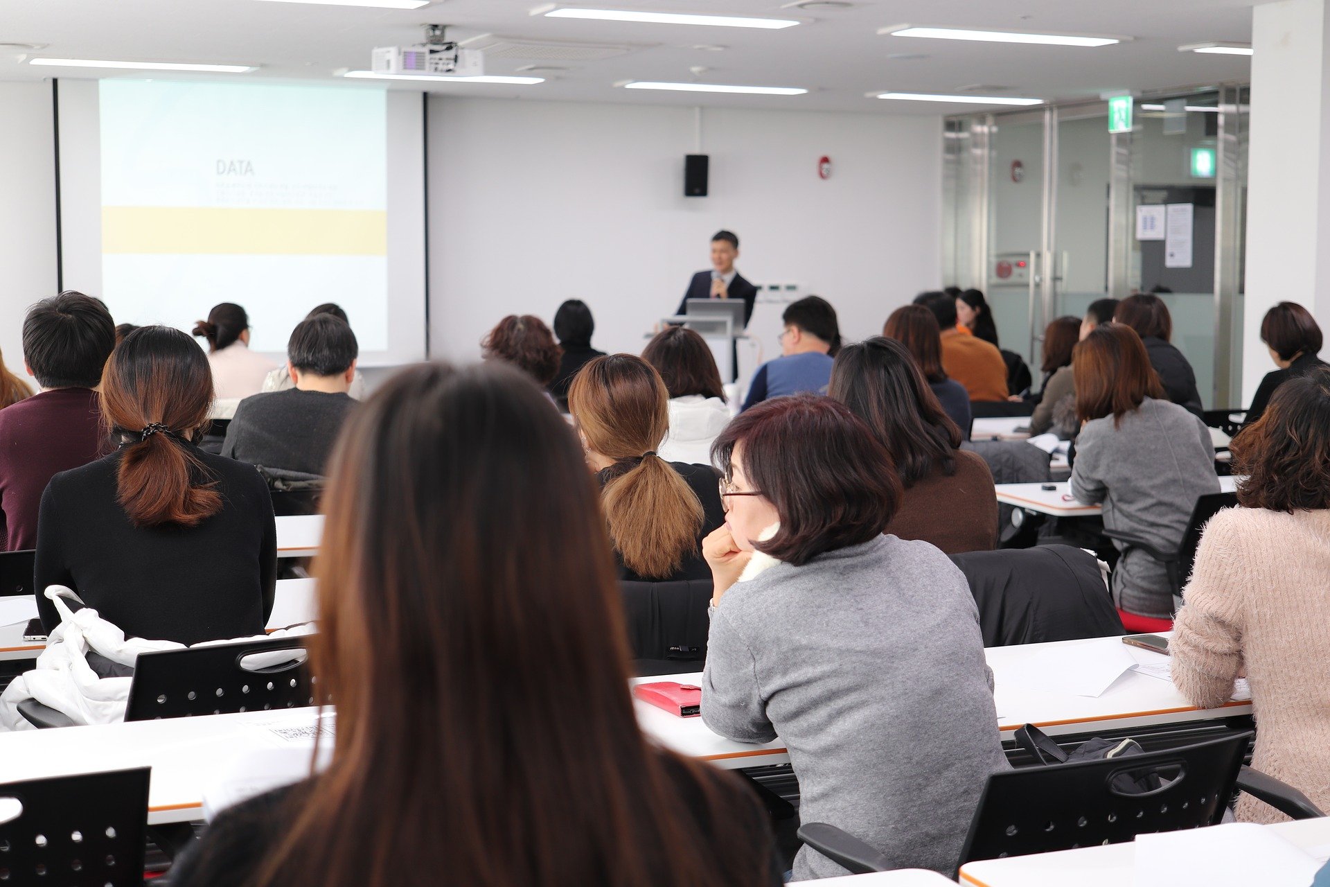 keizoku_classroom-web.jpg