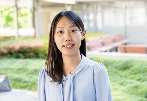 藤井　あゆみ さん